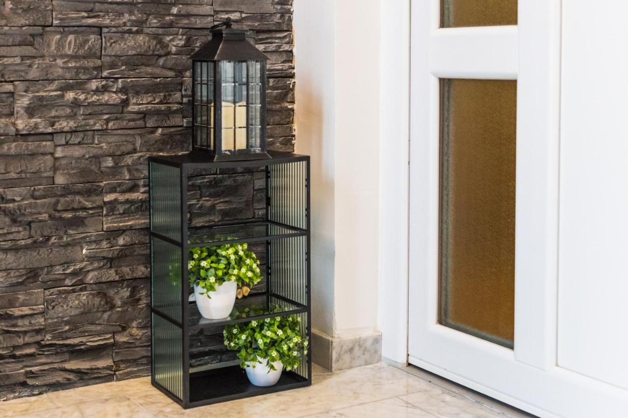 Apartmani Leptir Rakovica Exterior foto